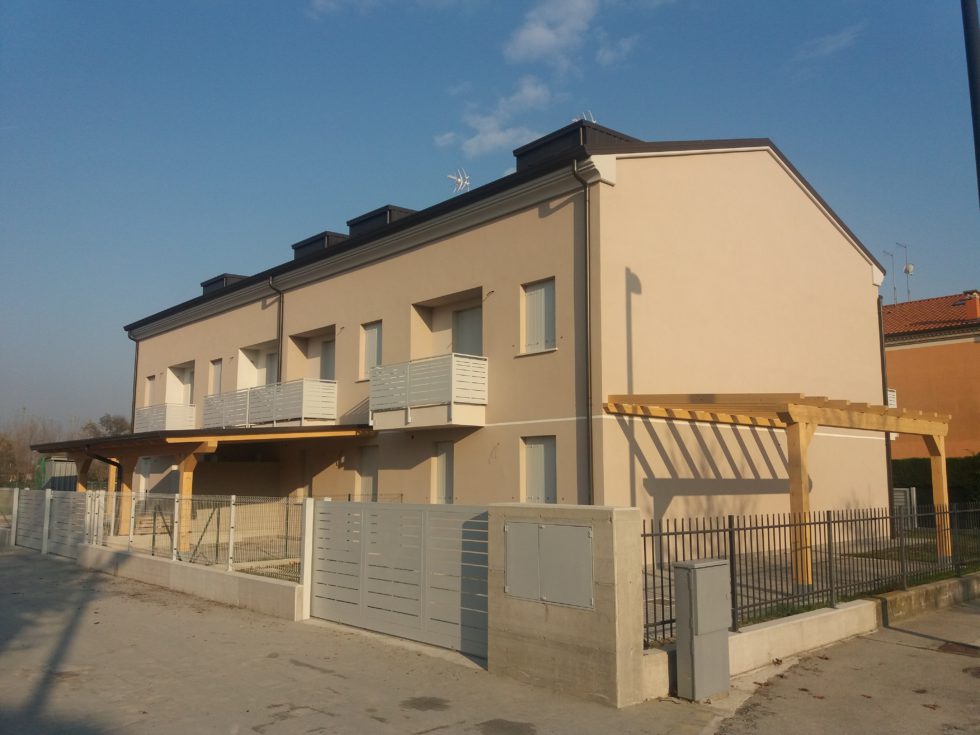 Quattro Villette a Schiera – Comune di Arzergrande loc. Vallonga 1