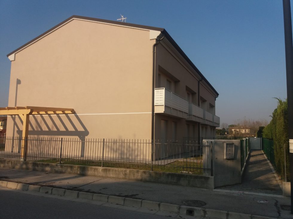 Quattro Villette a Schiera – Comune di Arzergrande loc. Vallonga 4