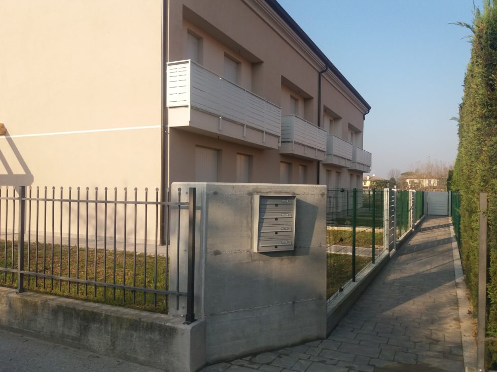 Quattro Villette a Schiera – Comune di Arzergrande loc. Vallonga 5